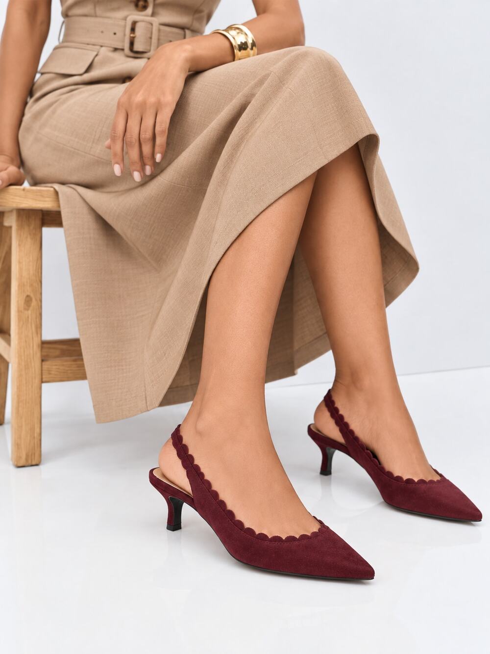 Pelle Moda 8 Kelsa Burgundy Wine Suede Scalloped Slingback Kitten Heel Pumps 155
